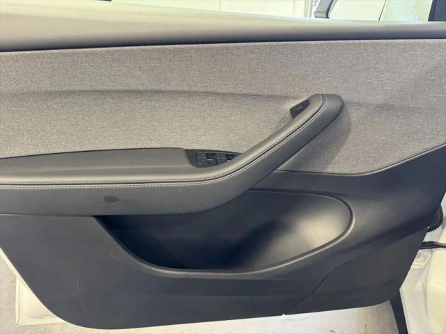 2026 Tesla Model Y Premium Rear-Wheel Drive