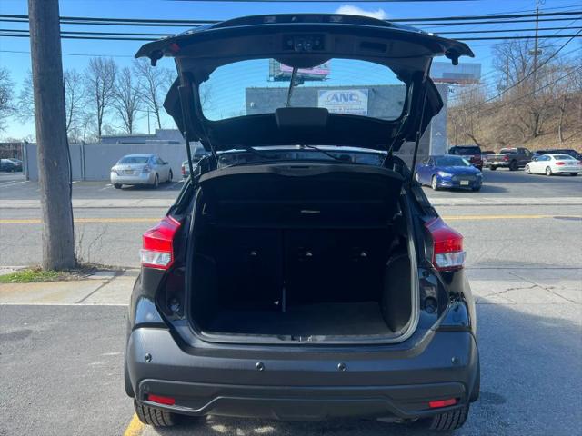 2020 Nissan Kicks SV Xtronic CVT