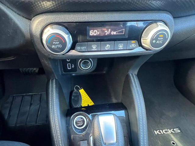 2020 Nissan Kicks SV Xtronic CVT
