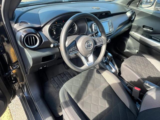 2020 Nissan Kicks SV Xtronic CVT