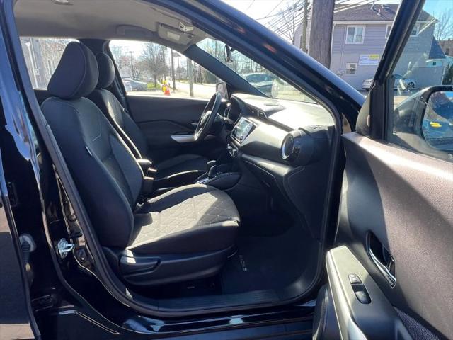 2020 Nissan Kicks SV Xtronic CVT