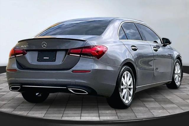 2021 Mercedes-Benz A 220 A 220