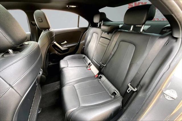 2021 Mercedes-Benz A 220 A 220