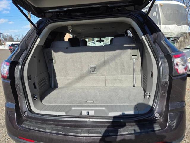 2017 Chevrolet Traverse LS