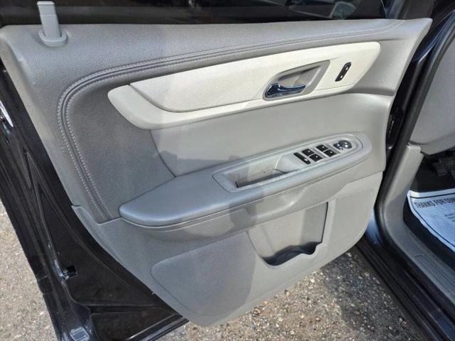2017 Chevrolet Traverse LS