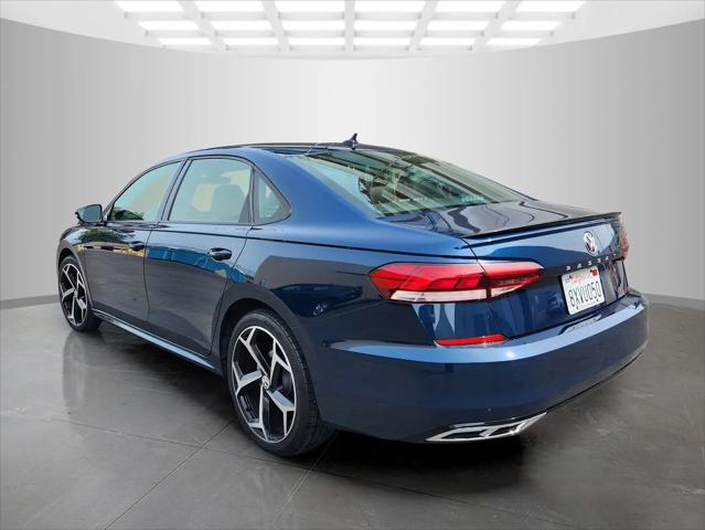 2021 Volkswagen Passat 2.0T R-Line
