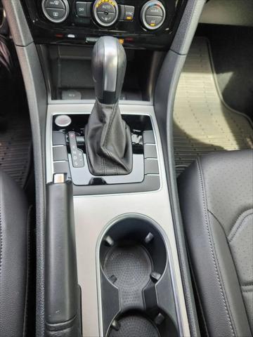 2021 Volkswagen Passat 2.0T R-Line