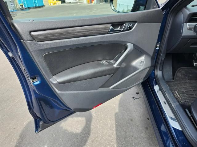 2021 Volkswagen Passat 2.0T R-Line