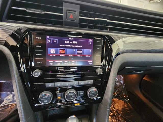 2021 Volkswagen Passat 2.0T R-Line