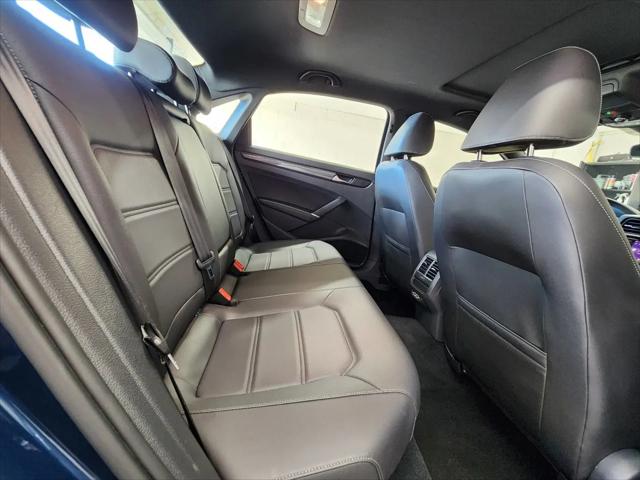 2021 Volkswagen Passat 2.0T R-Line