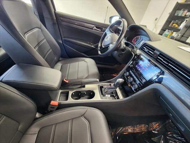 2021 Volkswagen Passat 2.0T R-Line