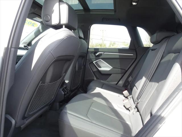 2020 Audi Q3 Premium 45 TFSI S line quattro Tiptronic