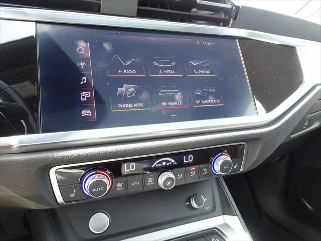2020 Audi Q3 Premium 45 TFSI S line quattro Tiptronic