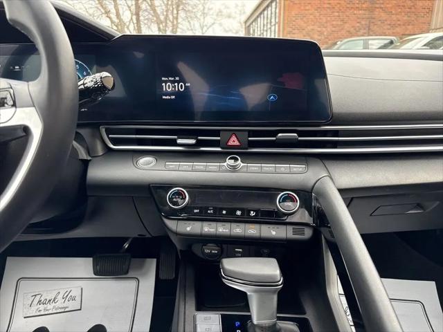 2024 Hyundai Elantra Limited