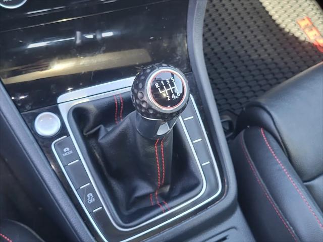 2018 Volkswagen Golf GTI 2.0T SE