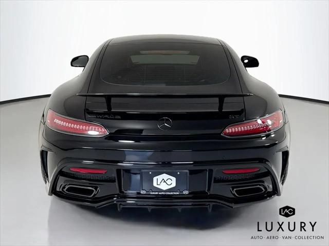 2017 Mercedes-Benz AMG GT Standard