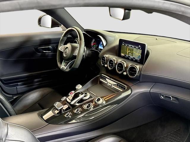 2017 Mercedes-Benz AMG GT Standard