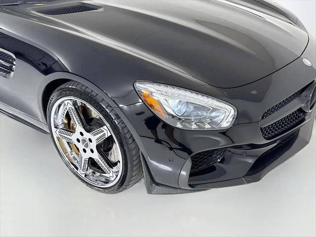2017 Mercedes-Benz AMG GT Standard