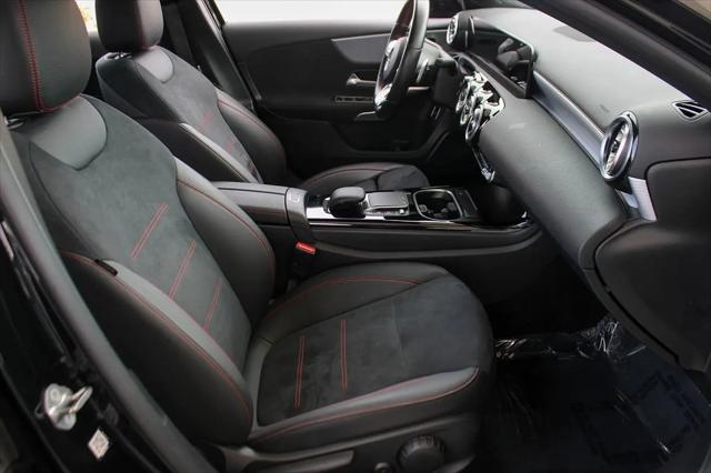 2022 Mercedes-Benz A 220 A 220