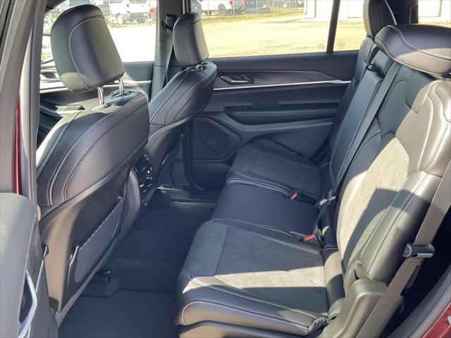 2026 Jeep Grand Cherokee L Altitude 4x4