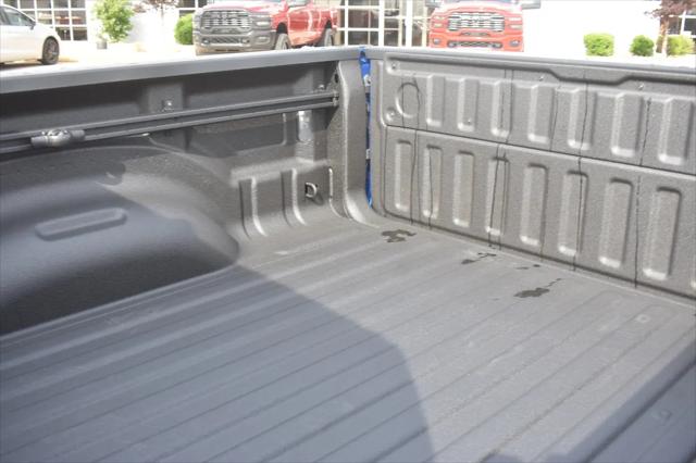2026 Ram 1500 Tradesman Crew Cab 4x4 5'7" Box