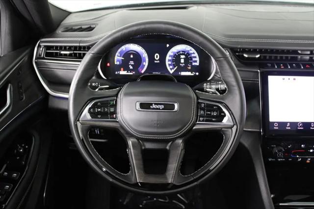2025 Jeep Grand Cherokee Overland 4x4
