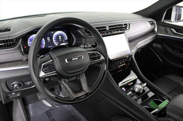 2025 Jeep Grand Cherokee Overland 4x4