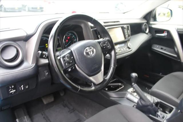 2018 Toyota RAV4 Hybrid XLE