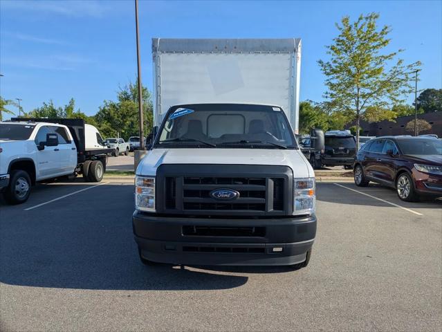 2024 Ford E-450 Cutaway Base