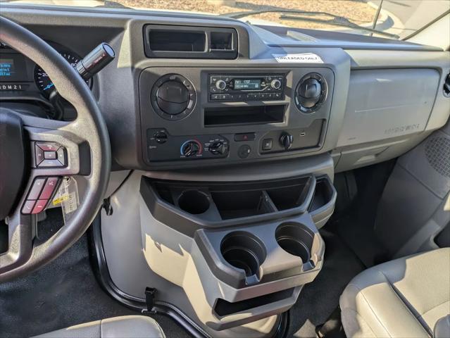 2024 Ford E-450 Cutaway Base