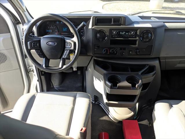 2024 Ford E-450 Cutaway Base