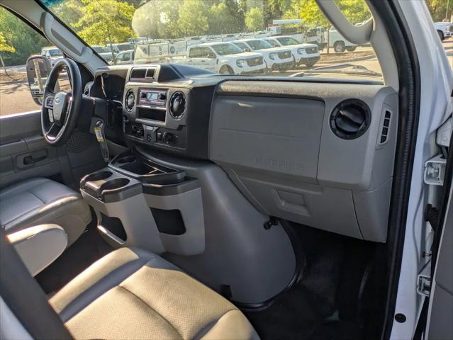 2024 Ford E-450 Cutaway Base