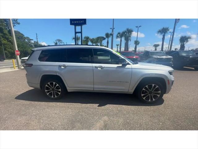 2022 Jeep Grand Cherokee L Overland 4x2