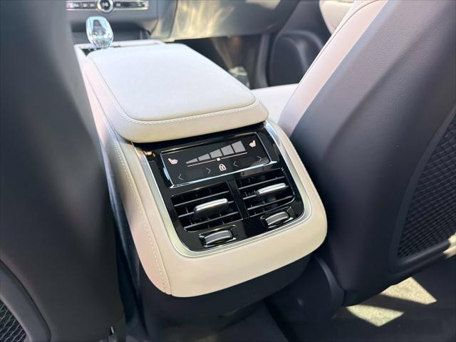 2026 Volvo XC90 Plus, B5 AWD Gas (mild hybrid), Gasoline, Bright, 7 Seats