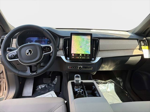 2026 Volvo XC90 Plus, B5 AWD Gas (mild hybrid), Gasoline, Bright, 7 Seats