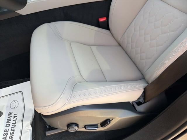 2026 Volvo XC90 Plus, B5 AWD Gas (mild hybrid), Gasoline, Bright, 7 Seats