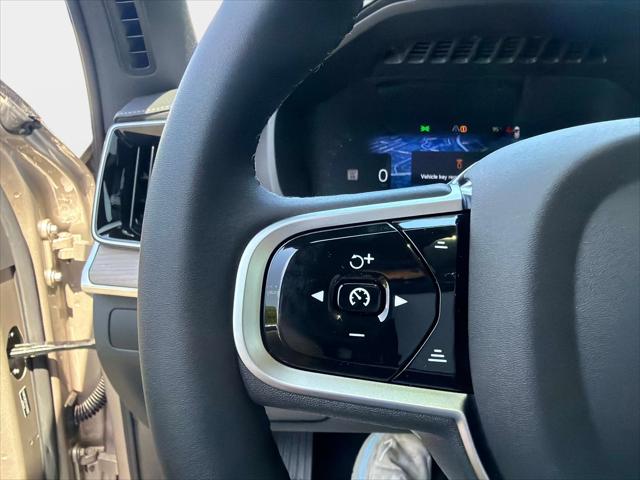 2026 Volvo XC90 Plus, B5 AWD Gas (mild hybrid), Gasoline, Bright, 7 Seats