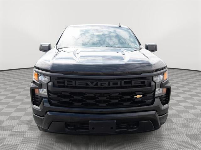 2023 Chevrolet Silverado 1500 4WD Crew Cab Short Bed Custom 2023 Chevrolet Silverado 1500 4WD Crew Cab Short Bed Custom