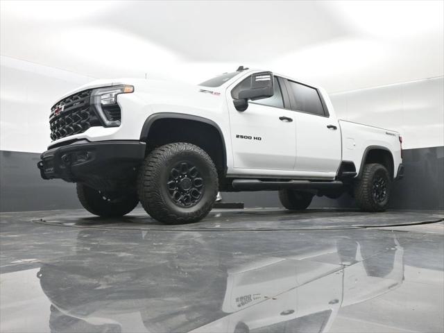 2024 Chevrolet Silverado 2500HD 4WD Crew Cab Standard Bed ZR2