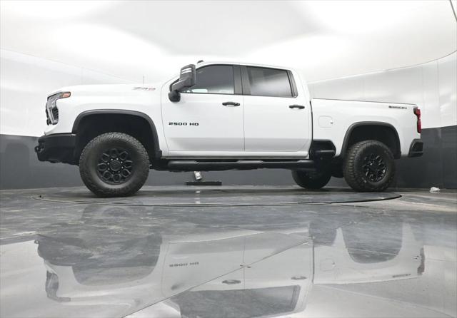 2024 Chevrolet Silverado 2500HD 4WD Crew Cab Standard Bed ZR2