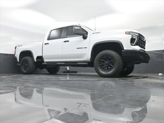 2024 Chevrolet Silverado 2500HD 4WD Crew Cab Standard Bed ZR2