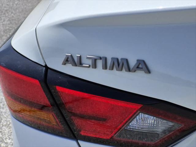 2023 Nissan Altima SR FWD