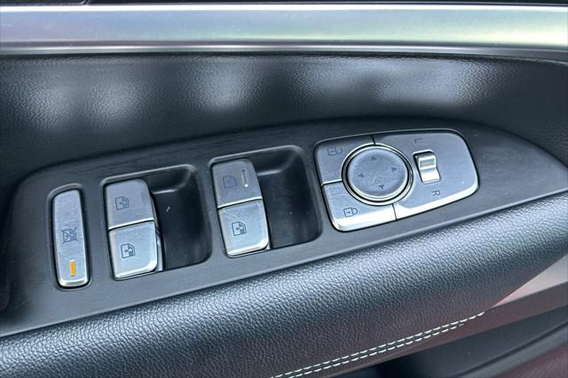 2022 Genesis G70 2.0T RWD