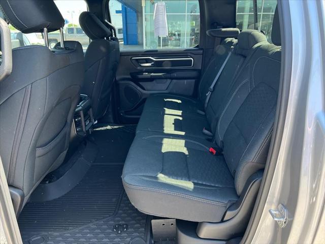 2025 Ram 1500 Big Horn Crew Cab 4x4 5'7" Box