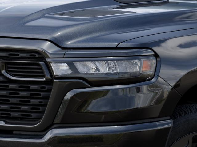 New 2026 Diamond Black Crystal Pearlcoat RAM Express image 62