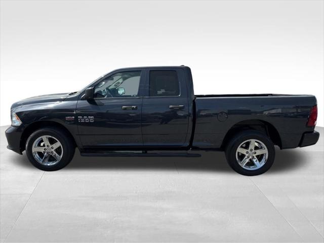 2017 RAM 1500 Express Quad Cab 4x4 64 Box