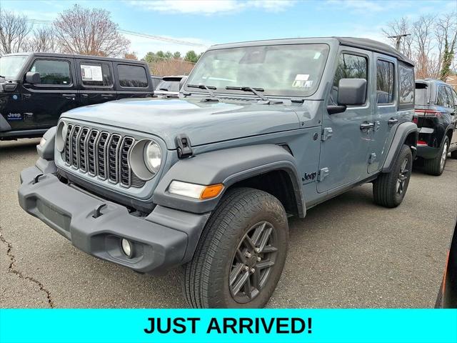 2025 Jeep Wrangler 4-Door Summit 4x4