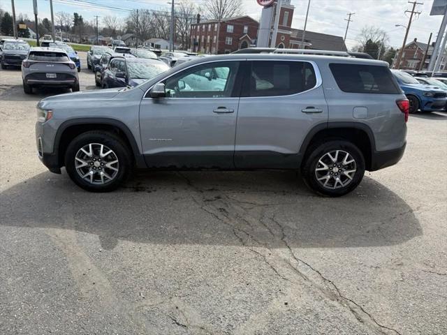 2023 GMC Acadia AWD SLT