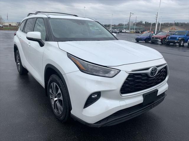 2022 Toyota Highlander XLE 2022 Toyota Highlander XLE