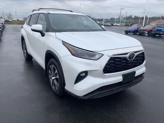 2022 Toyota Highlander XLE 2022 Toyota Highlander XLE